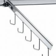 ТР66 Кронштейн наклонный  на овал. трубу с 5 крючками 360мм Хром